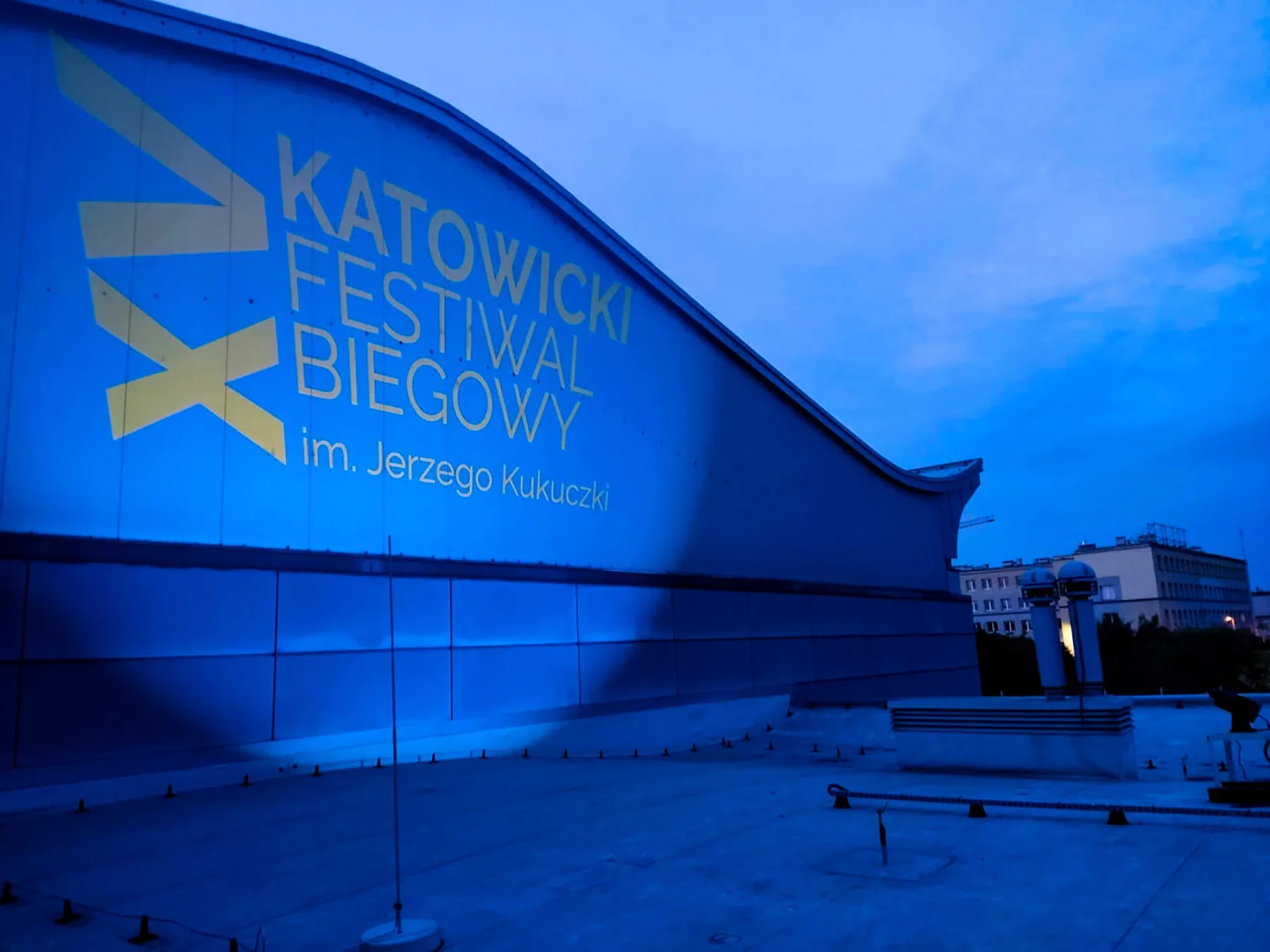 GOBO projektor so sklíčkom